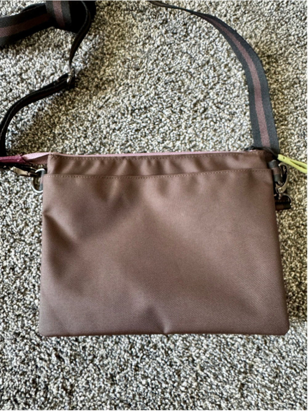 Women's Sherpani Zoom Crossbody Bag in Plum NWOT - Picture 12 of 12